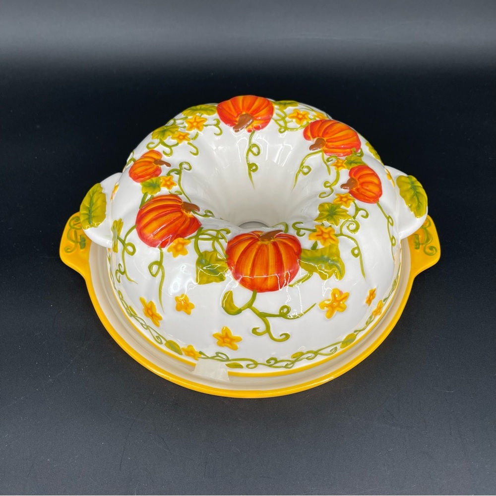 Temptations by Tara Fall Pumpkin Round Bundt Cake Pan Base Ceramic Bakeware Set - Picture 2 of 12